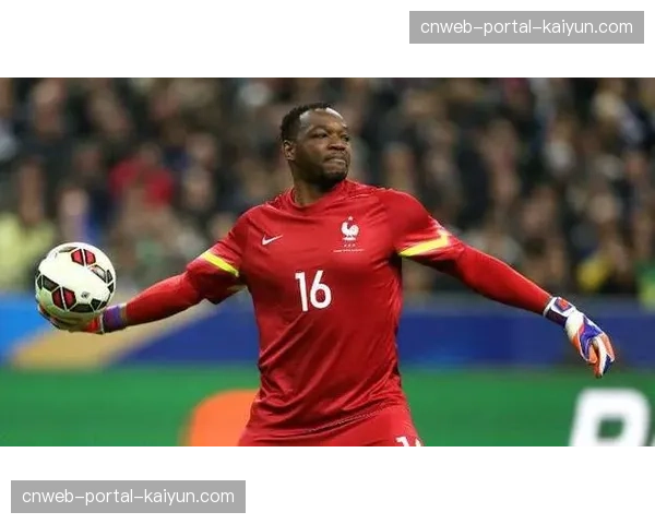 雷恩门将曼丹达接受专访，谈职业生涯末期的目标与心态