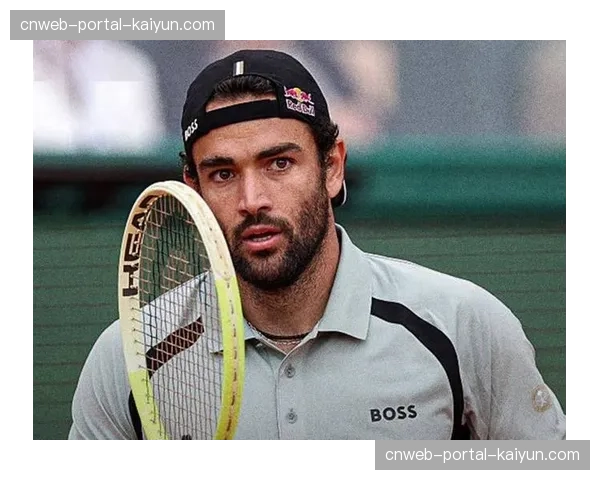 贝雷蒂尼连下12局送双蛋,梅德维德夫红土赛季首秀仅抵抗49分钟 贝雷蒂尼连下12局送双蛋,梅德维德夫红土赛季首秀仅抵抗49分钟